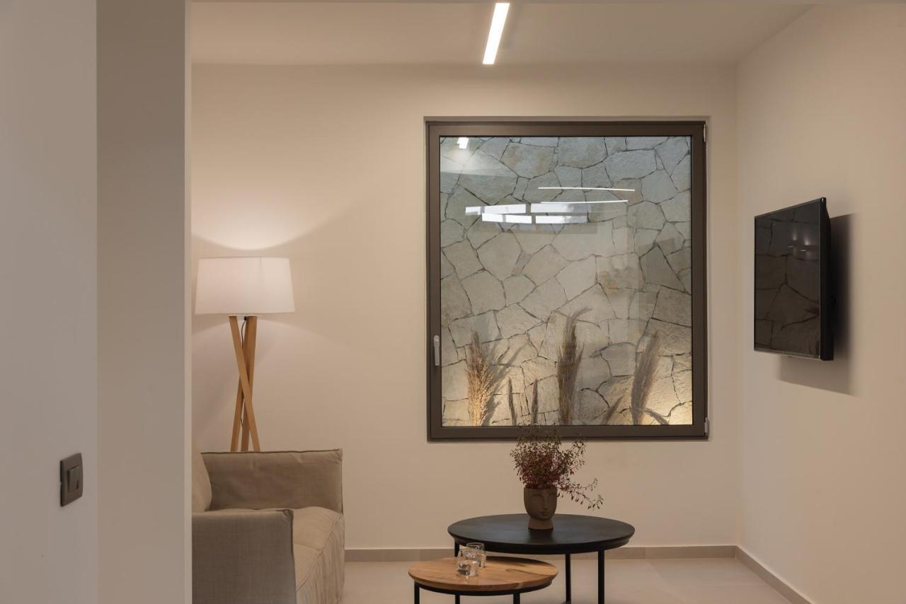 Athina Luxury Villa, With Pool & Walk To The Beach, By Thinkvilla Chania  Luaran gambar
