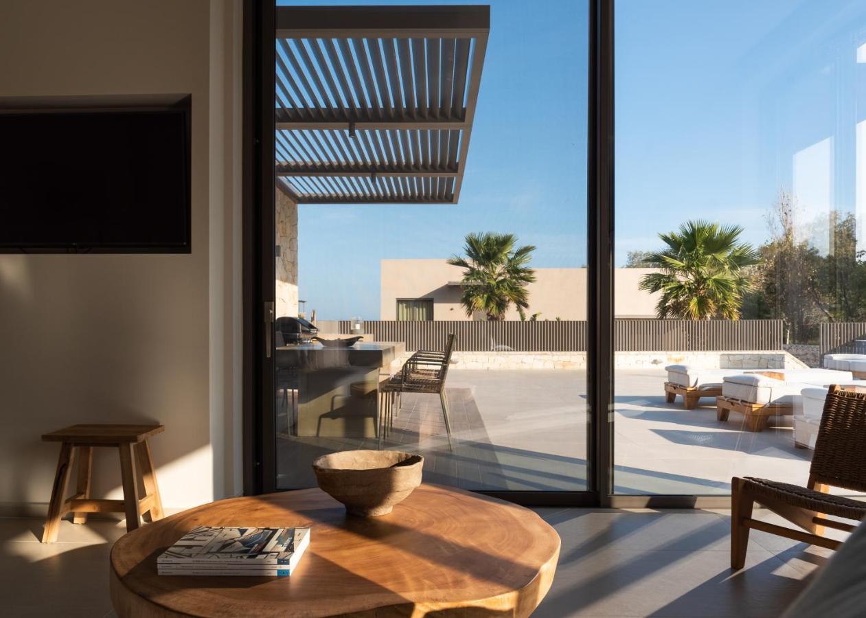Athina Luxury Villa, With Pool & Walk To The Beach, By Thinkvilla Chania  Luaran gambar