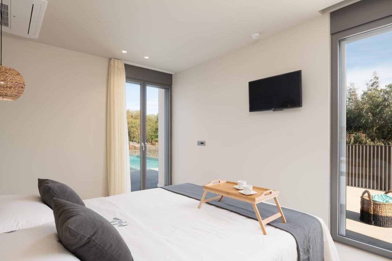 Athina Luxury Villa, With Pool & Walk To The Beach, By Thinkvilla Chania  Luaran gambar