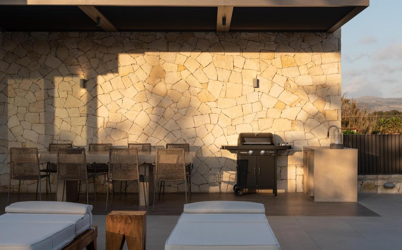 Athina Luxury Villa, With Pool & Walk To The Beach, By Thinkvilla Chania  Luaran gambar