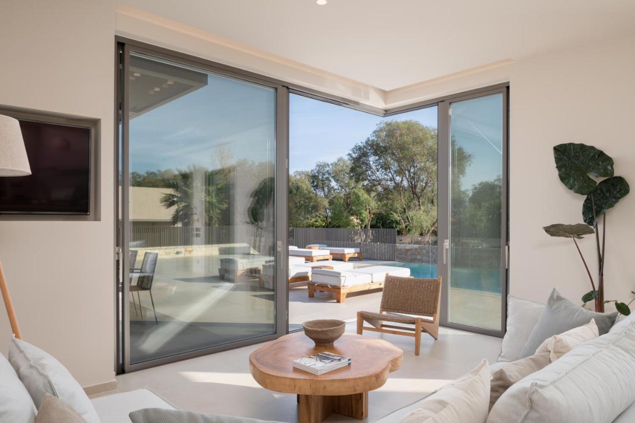 Athina Luxury Villa, With Pool & Walk To The Beach, By Thinkvilla Chania  Luaran gambar