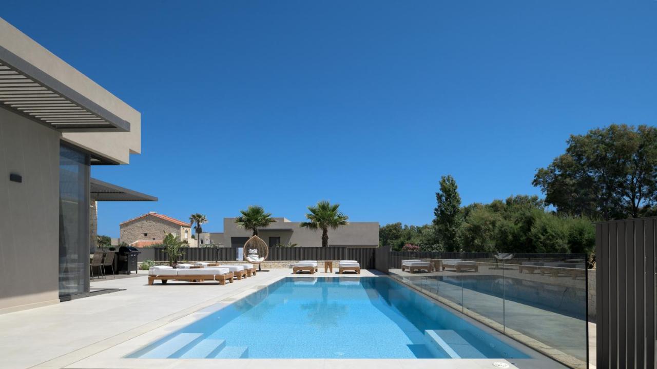 Athina Luxury Villa, With Pool & Walk To The Beach, By Thinkvilla Chania  Luaran gambar